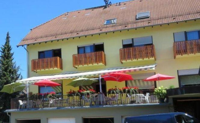 Hotel&Restaurant Krone Waldbronn Exterior foto